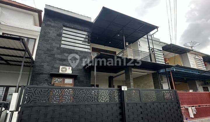 Spacious House in a One-Gate System Housing Complex Near Renon and Sanur with Complete Facilities