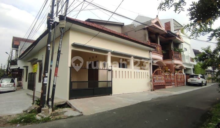 Sewa Rumah 1 Lantai di Pondok Kelapa 2 KT