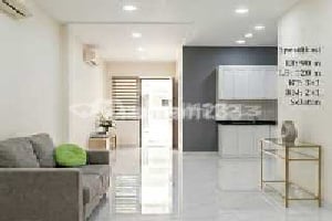 Rumah Casa Jardin 6X15m Semi Furnish Hdp Selatan SHM Carport 2Mbl