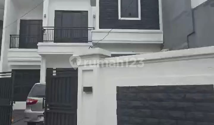 Rumah Bumi Cengkareng Permai 2 Lantai Bebas Banjir Carport 3 Mbl