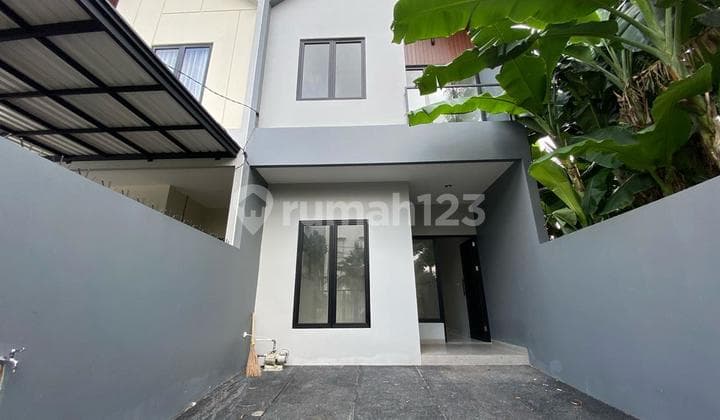 Rumah Baru 2 Lantai 5X25 Cluster Aster Meruya Utara SHM Siap KPR