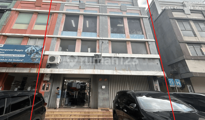 2 Ruko Gandeng Murah bgt 3lt di Mega Grosir Cempaka Mas,Kemayoran