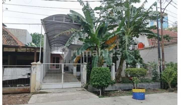 Super Cheap 2-story house on Dr Muwardi 3, Grogol Petamburan, West Jakarta
