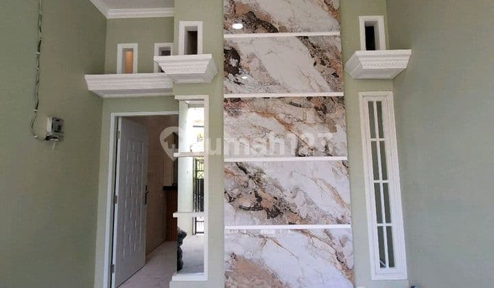 Dijual Rumah Minimalis 2Lt Baru Gress di Ploso