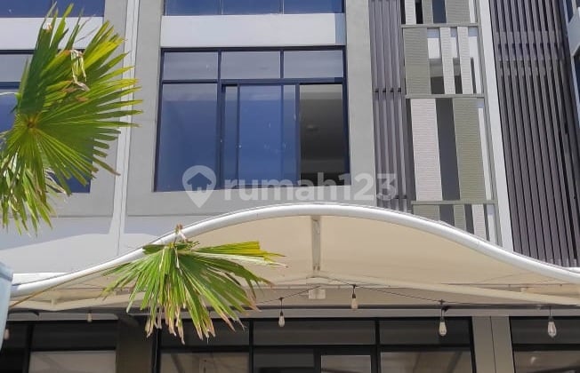 Disewakan Ruko Baru Gress 3 1/4Lt Komersial Area Pakuwon City Beverly Square