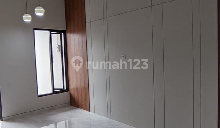 Dijual Rumah 2Lt Baru Gress Siap Huni Klampis Anom