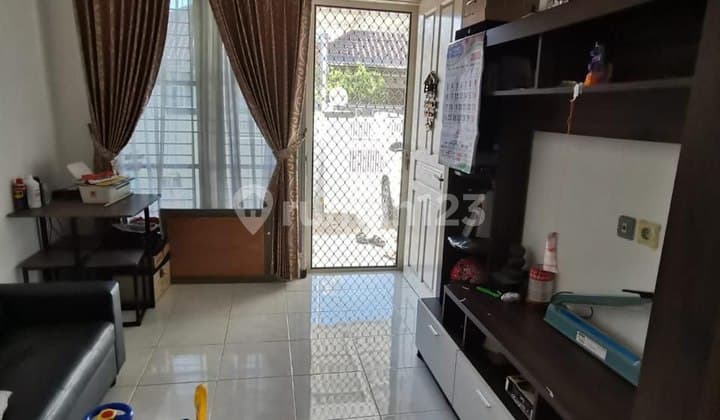 Dijual Rumah 1Lt Semi Furnish Siap Huni Nirwana Regancy
