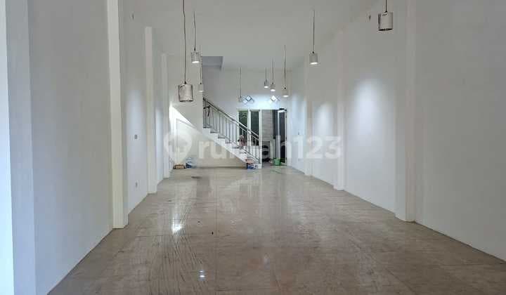 Disewakan Ruko 2lt Depan Jalan Di Kaliwaron