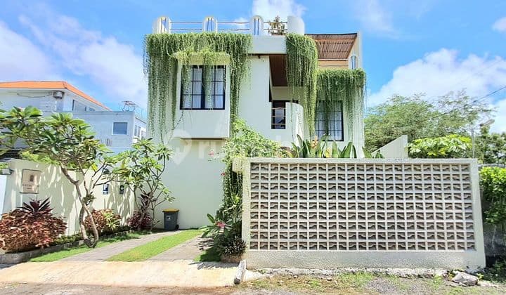 For Sale Brand New Villa At Gedong Sari Street, Mumbul, Benoa