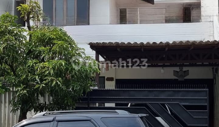 Comfortable House in Puri Indah Block G