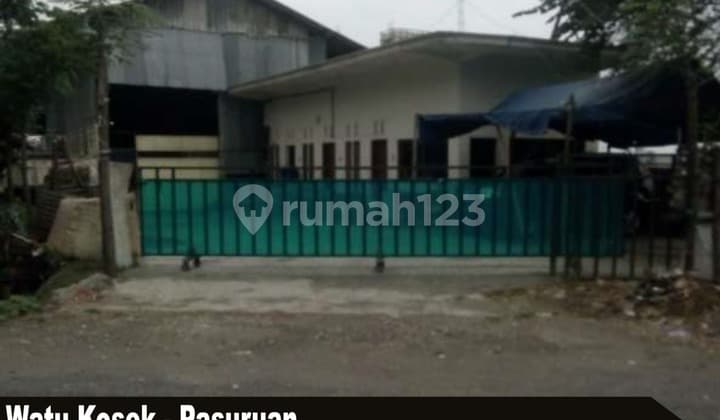Warehouse for Sale in Watu Kosek, Surabaya