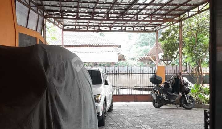 Rumah Pilar Besar Jati Asih Jati Rasa Jln Swatantra Deket Cibubur Taman Galaxy