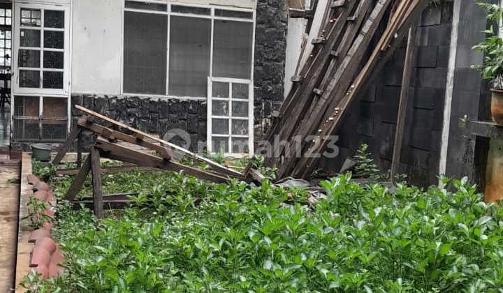Rumah Besar Pinggir Jalan Jakarta Bekasi Kali Malang Ruang Usaha