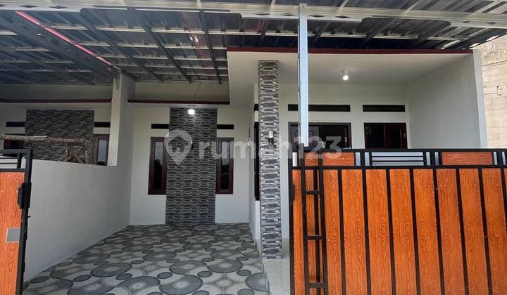 Rumah Nyaman dengan Desain Minimalis Sawangan