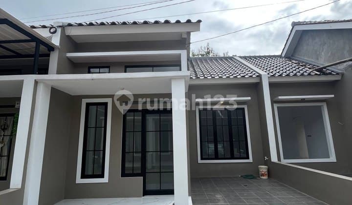 Rumah Minimalis Dekat Stasiun KRL Citayam