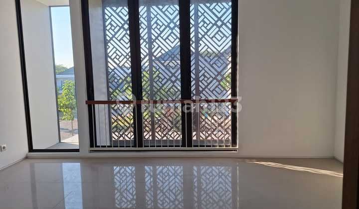 For Sale at a Loss Cheap Price Minimalist 2-Story Eastwood House Type Caladium Buona Vista Citraland Near Pakuwon Mall West Surabaya