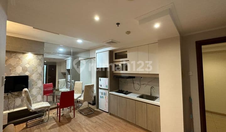 Disewakan Apartemen Waterplace 2br Luas 56 Lantai 8 Full Furnish Dekat Pakuwon Mall Dan Selangkah Ke Citraland