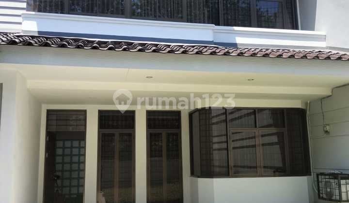 Disewakan Rumah 2 Lantai Baru Renov Raya Sukomanunggal Luas 360m 5 Kamar Dekat Pakuwon Mall Surabaya Barat