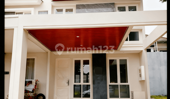 Disewakan Rumah Baru Grand Pakuwon 4 Kamar Lt 90M Dekat Food Junction Surabaya Barat