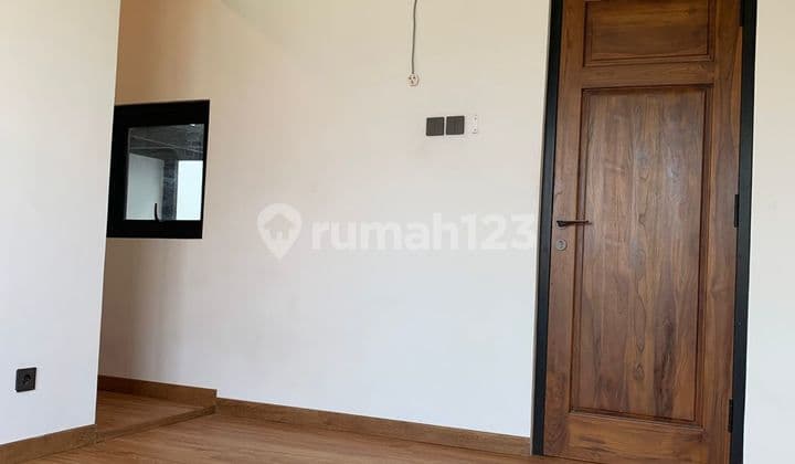 Dijual Rumah Baru Gress Minimalis Crystal Golf Citraland Cluster Strategis Asri Selangkah Dari Gwalk & Golf Dengan Private Club House Citraland Utama Surabaya Barat