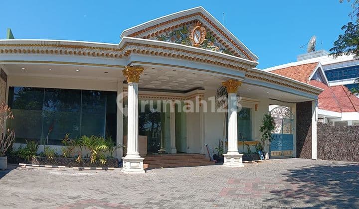 Disewakan Bangunan Raya Darmo Luas 500m Cocok Untuk Usaha Bank Kantor Showroom Parkiran Sangat Luas Surabaya Pusat