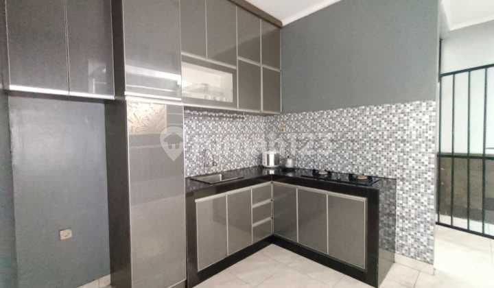 Butuh Cepat Harga Murah bisa Nego Keras Rumah 2 Lantai Cantik Asri Bagus di Perumahan Cibubur Mansion Cileungsi Bogor