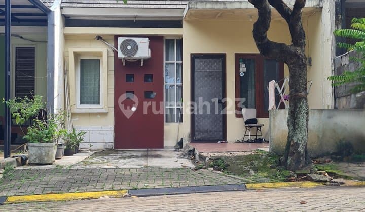 Asri House in Cibubur Country