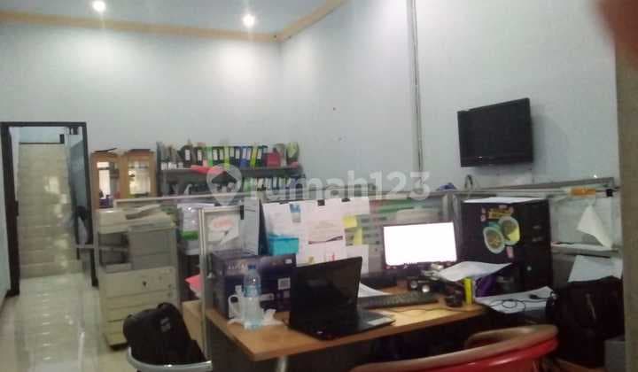 Affordable Tanjung Priok Shophouses and Warehouses in Three Units