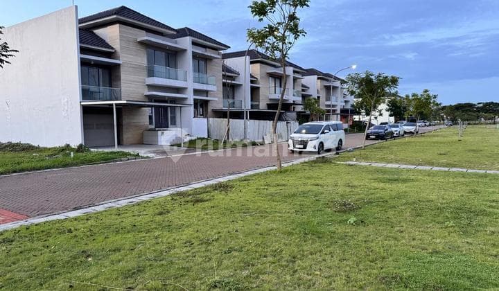 Rumah Brand New Golf Island Siap Huni View Danau