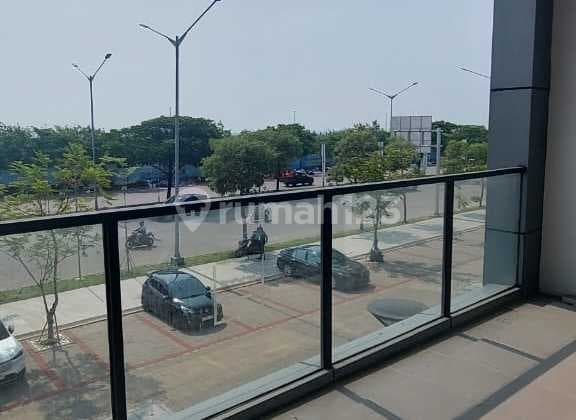 Ruko Soho Ebony Boulevard Pik 2 Siap Pakai Ramai Cafe dan Kantor