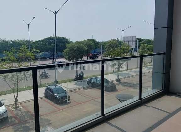 Ruko Soho Ebony Boulevard Pik 2 Siap Pakai Ramai Cafe dan Kantor