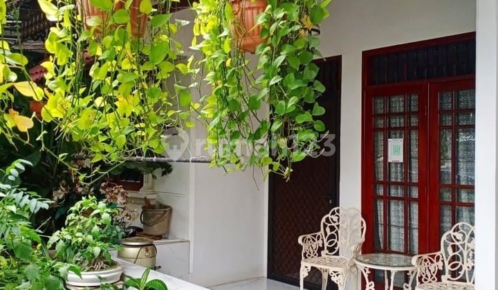 Rumah 2 Lantai Jatipadang Strategis Full Furnished Harga Bu