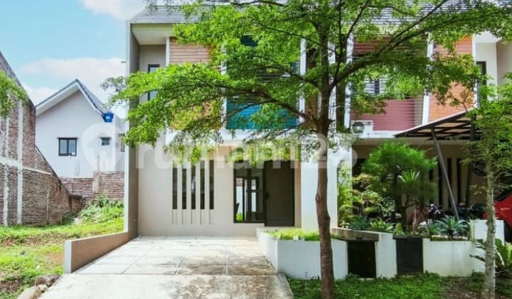 Rumah 2 lantai Strategis Kemang eminence bogor Harga BU