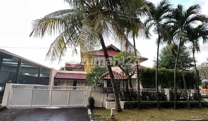 Rumah Klasik di Pondok Indah,Terawat dan Strategis