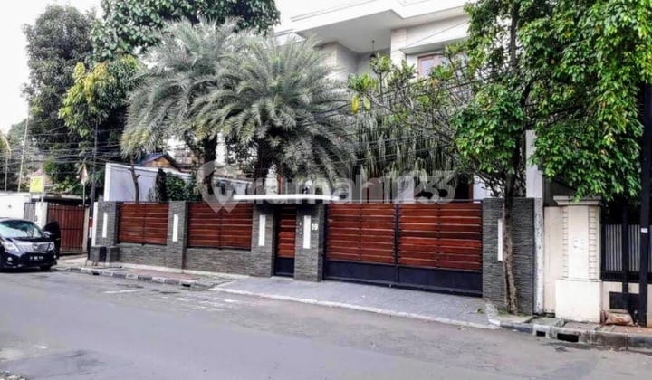 Rumah Mewah Strategis Menteng Jakarta Pusat Harga Terbaik Shm