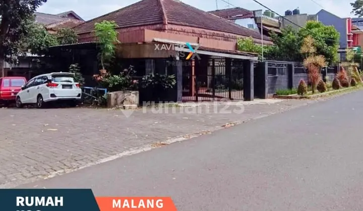 Rumah Kos Posisi Hook Kawasan Kampus di Jl Veteran Malang