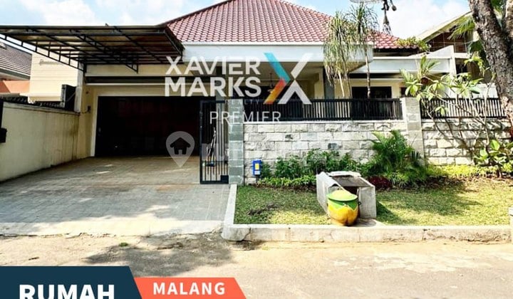 Rumah Mewah Dekat Ijen Boulevard di Jl Gunung-Gunung Malang