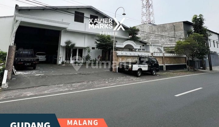 Ready-to-Inhabit Warehouse, One Step to Panji Suroso Toll Exit in Malang.