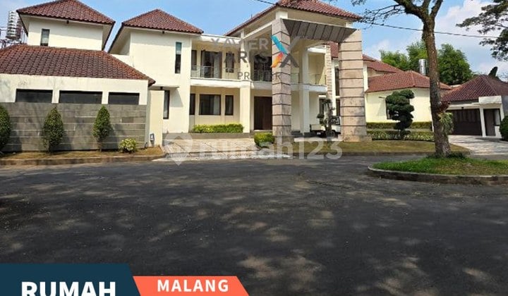 Rumah Mewah Hitung Harga Tanah di Ijen Nirwana Malang
