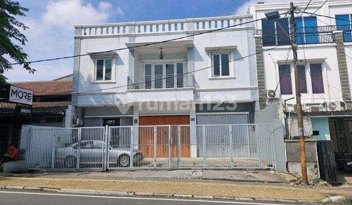 Dijual/Disewakan Ruko 2,5 Lantai di Buaran, Jakarta Timur.