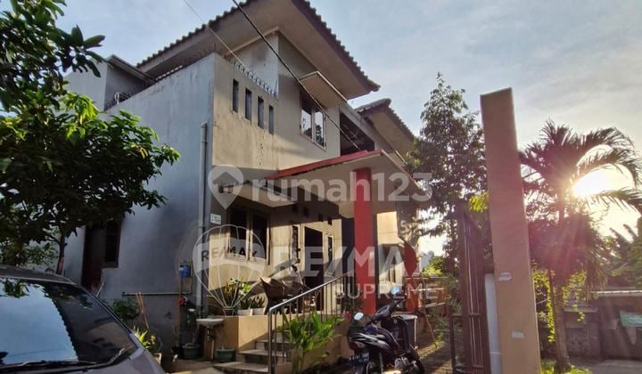 Dijual Rumah Asri cocok untuk Rumah Tinggal & Kost Di Duren Sawit