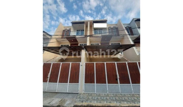 Dijual Rumah Siap huni 3Lt di Kalibata Akses tol JORR.