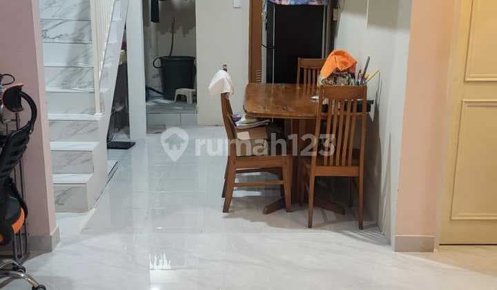 Disewakan Cepat Rumah Rapi 1,5 lantai di Metland Menteng, Cluster Taman Tjikini Cakung, Jakarta Timur