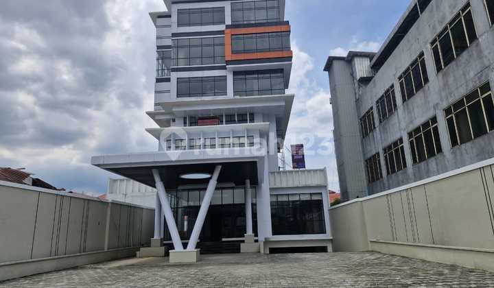 Dijual Gedung Baru Siap Pakai Di Jalan Utama Ototista