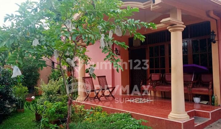 Dijual Rumah Dengan Halaman Luas Di Pulomas Jakarta Timur