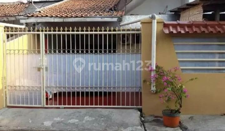 For Sale Ready-to-Occupy House in Panglima Polim Area Near Blok M Plaza