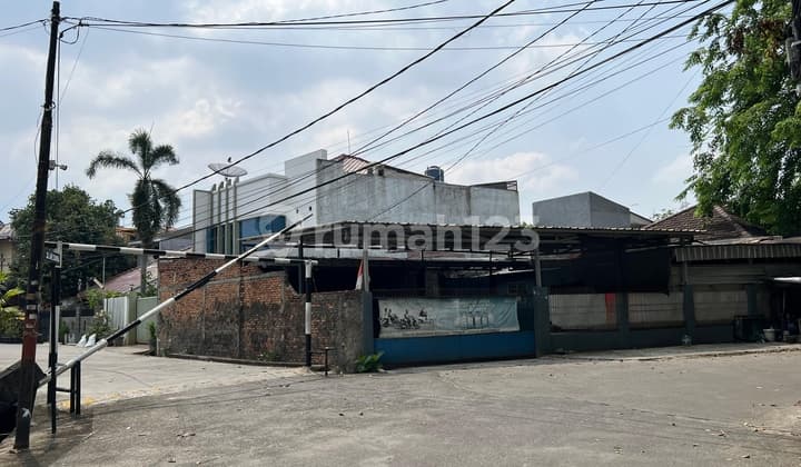 For Rent: Used Car Wash Warehouse in Duren Sawit, East Jakarta