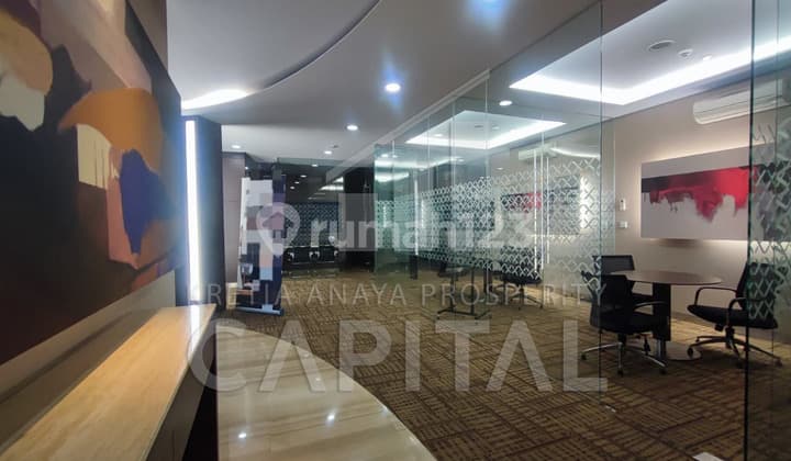 Gedung Strategis di Mainroad Dago