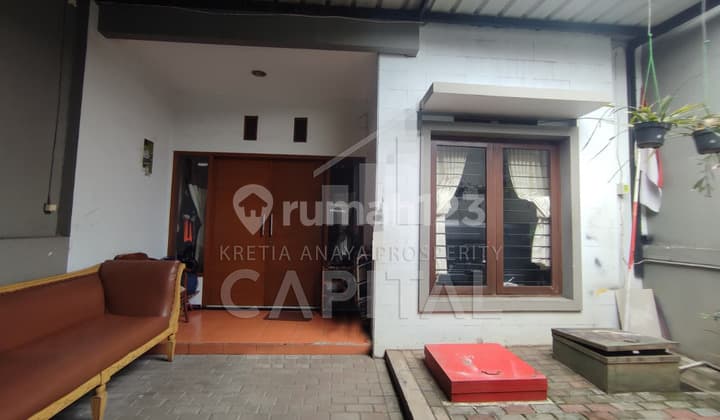 RUMAH USAHA MAINROAD ANTAPANI LAMA