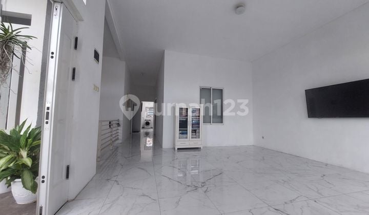 Dijual Cepat Rumah Tinggal 2 Lantai di Karang Tengah, Condet